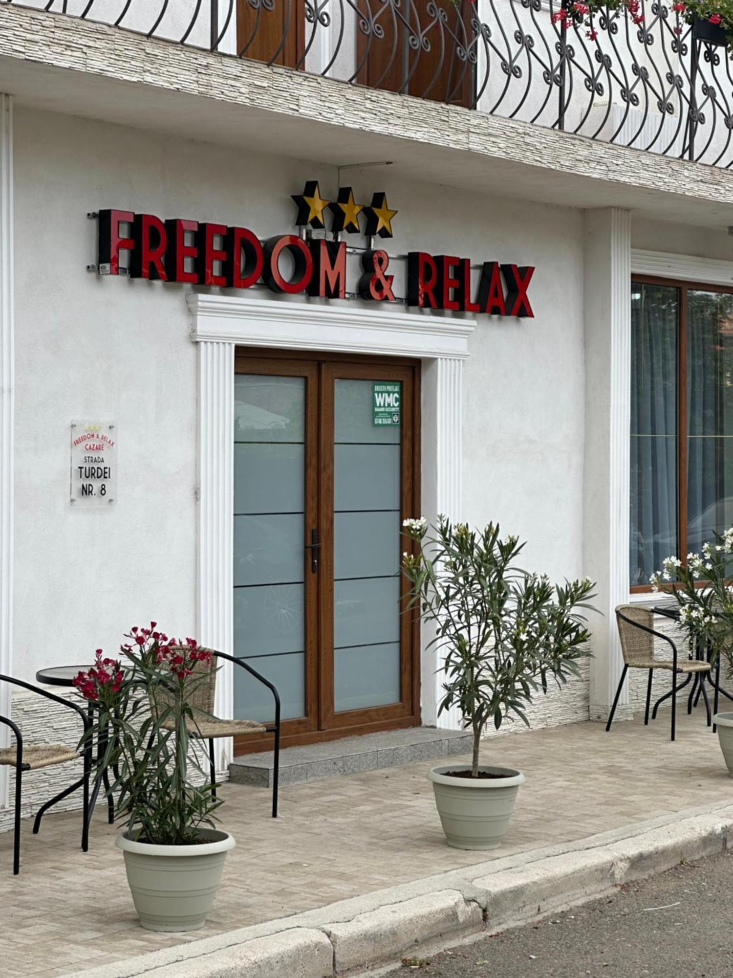 布泽乌 Freedom&Relax酒店 外观 照片